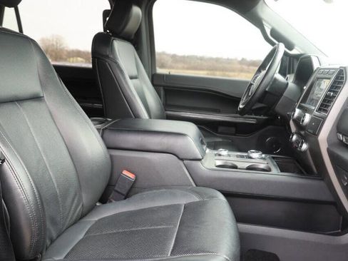 Used 2019 Ford Expedition XLT w/ Equipment Group 202A image 15