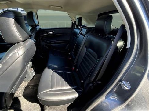 Used 2024 Ford Edge SEL image 19