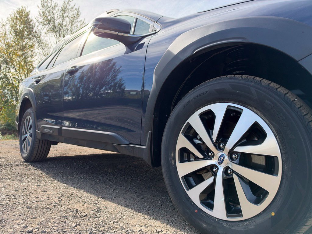 Certified 2024 Subaru Outback Premium AWD/4WD image 47