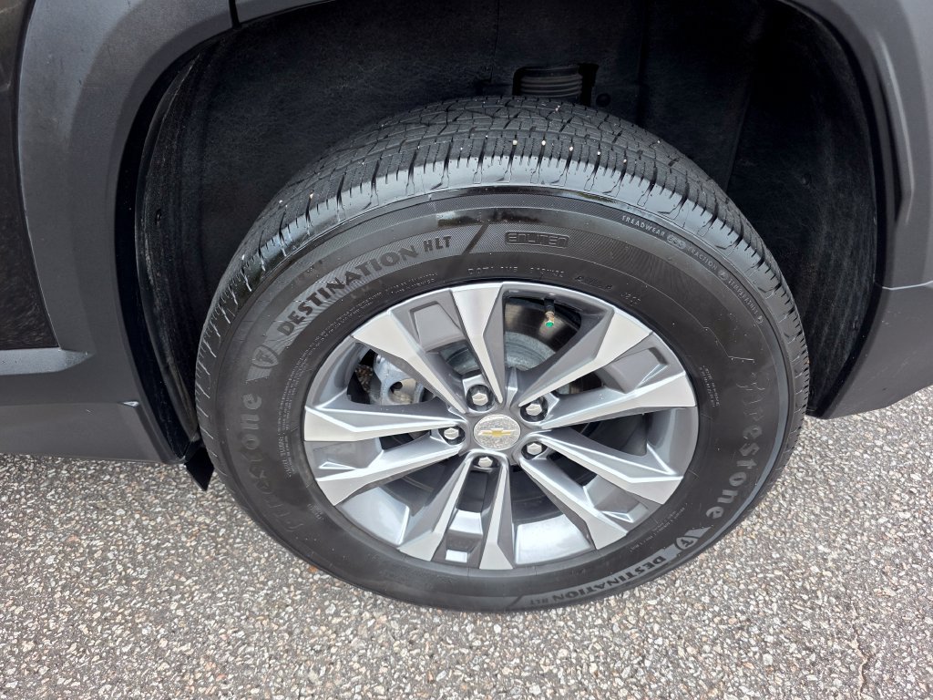 Used 2026 Chevrolet Equinox LT FWD image 30