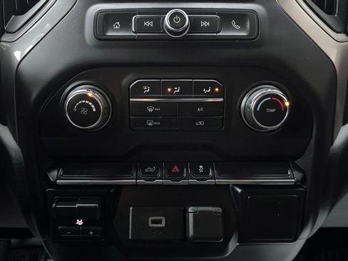 Used 2020 Chevrolet Silverado 2500 Custom w/ Custom Value Package image 28