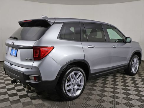 Used 2024 Honda Passport EX-L image 11