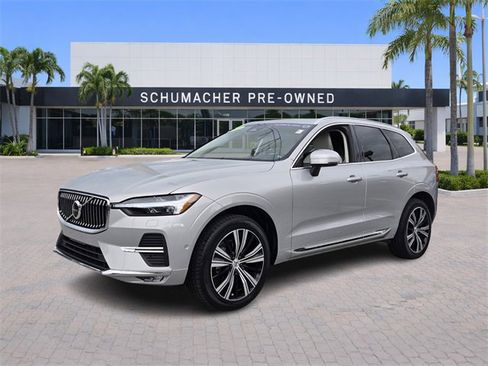 Certified 2022 Volvo XC60 B5 Inscription w/ Advanced Package image 3