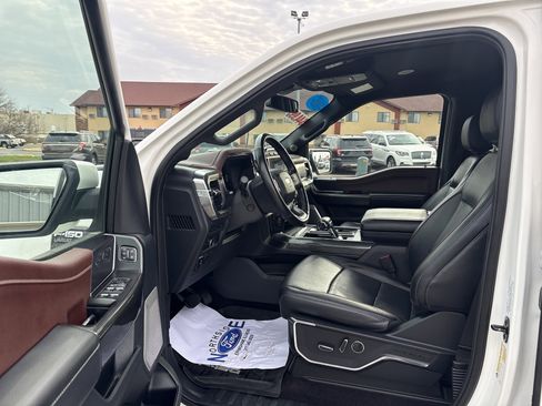 Used 2022 Ford F150 Lariat w/ Equipment Group 502A High image 12