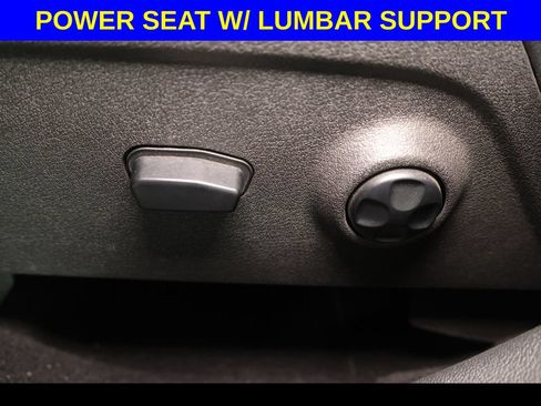 Used 2017 Dodge Journey GT w/ Driver Convenience Group FWD image 3