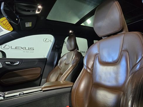 Used 2021 Volvo XC60 T8 Inscription Expression image 15