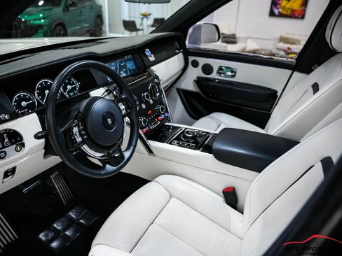Used 2022 Rolls-Royce Cullinan image 9
