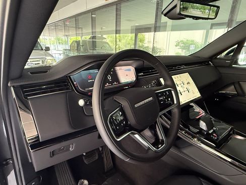 New 2026 Land Rover Range Rover Sport SE AWD/4WD image 4