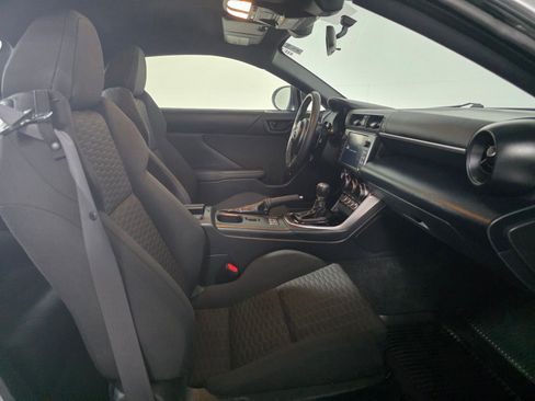 Used 2024 Toyota GR86 RWD image 20