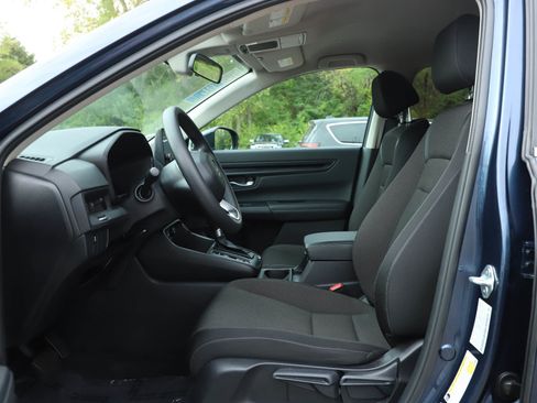 Used 2025 Honda CR-V LX image 18