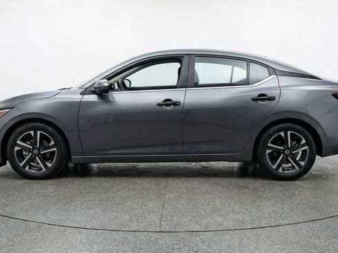 Used 2025 Nissan Sentra SV FWD image 5