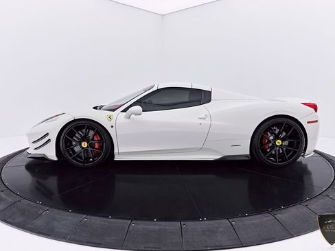 Used 2014 Ferrari 458 Spider RWD image 13