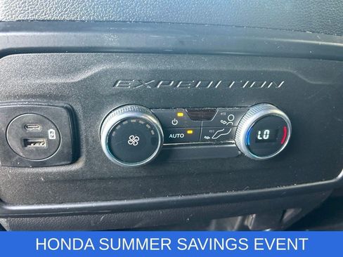 Used 2021 Ford Expedition XLT RWD image 12