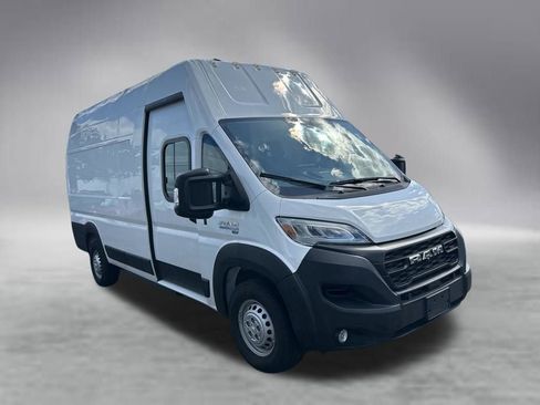 Used 2024 RAM ProMaster 3500 w/ Delivery Van Package FWD image 3