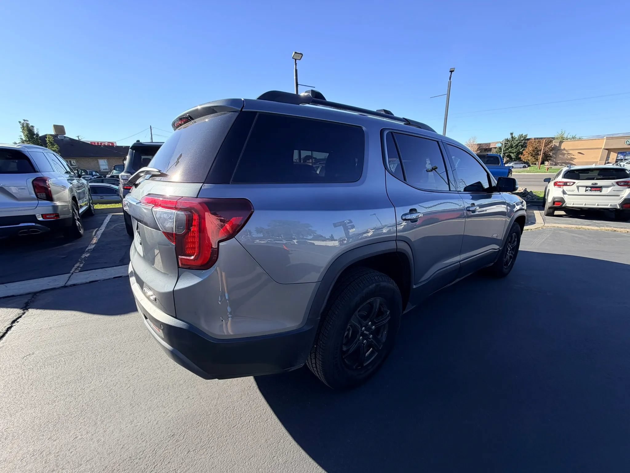 Used 2021 GMC Acadia AT4 w/ Trailering Package AWD/4WD image 3
