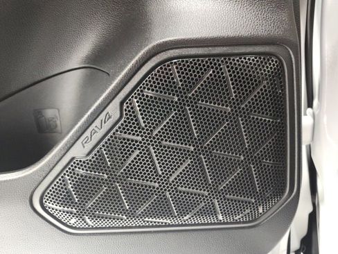 Certified 2024 Toyota RAV4 XLE Premium image 40