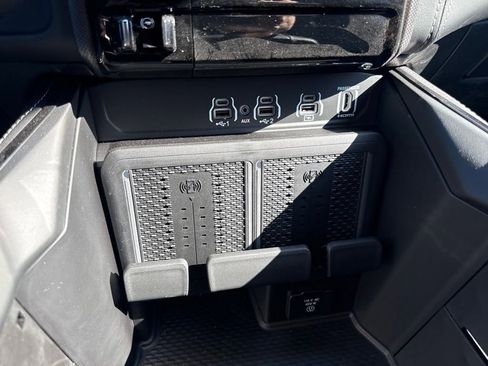 New 2026 RAM 3500 Limited AWD/4WD image 20