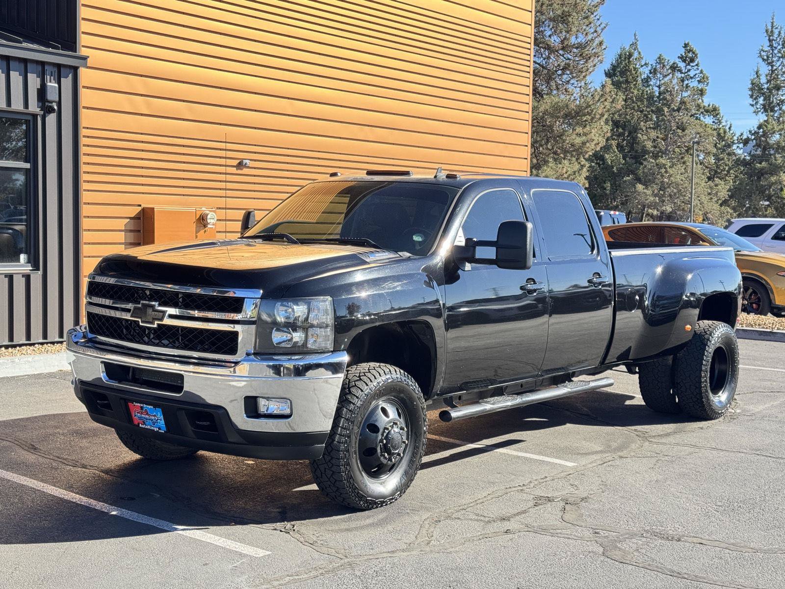 Used 2011 Chevrolet Silverado 3500 LTZ w/ LTZ Plus Package AWD/4WD image 1