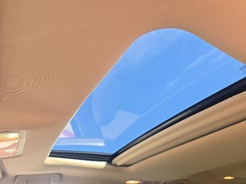 Used 2019 Toyota Highlander FWD V6 image 18