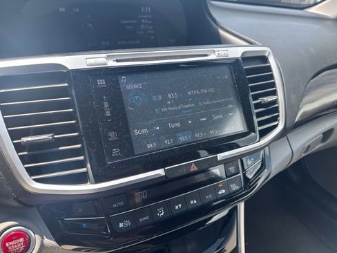 Used 2016 Honda Accord EX-L image 16