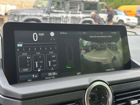 Used 2025 INEOS Grenadier Fieldmaster Edition image 26