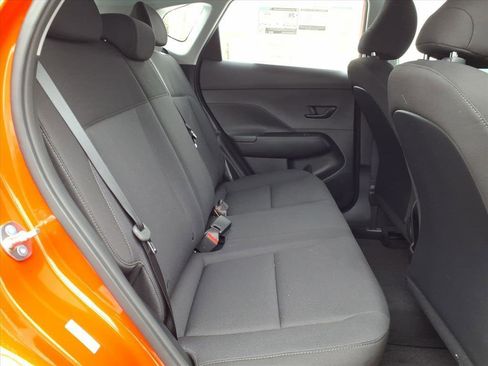 New 2026 Hyundai Kona SE image 6