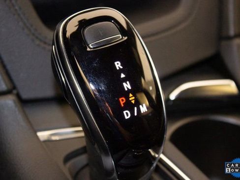 Used 2025 Cadillac XT6 Premium Luxury image 36