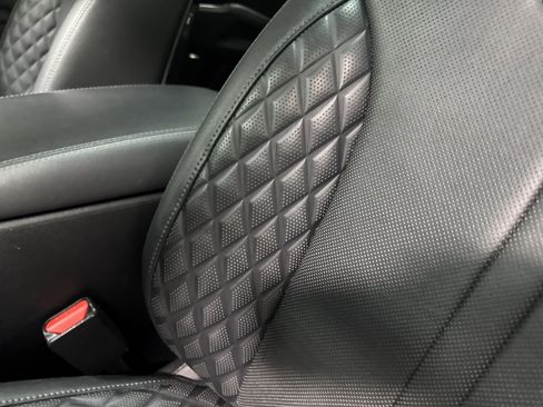 Used 2022 Kia Sorento SX Prestige image 24