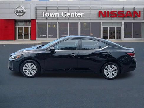 Certified 2025 Nissan Sentra S FWD image 4