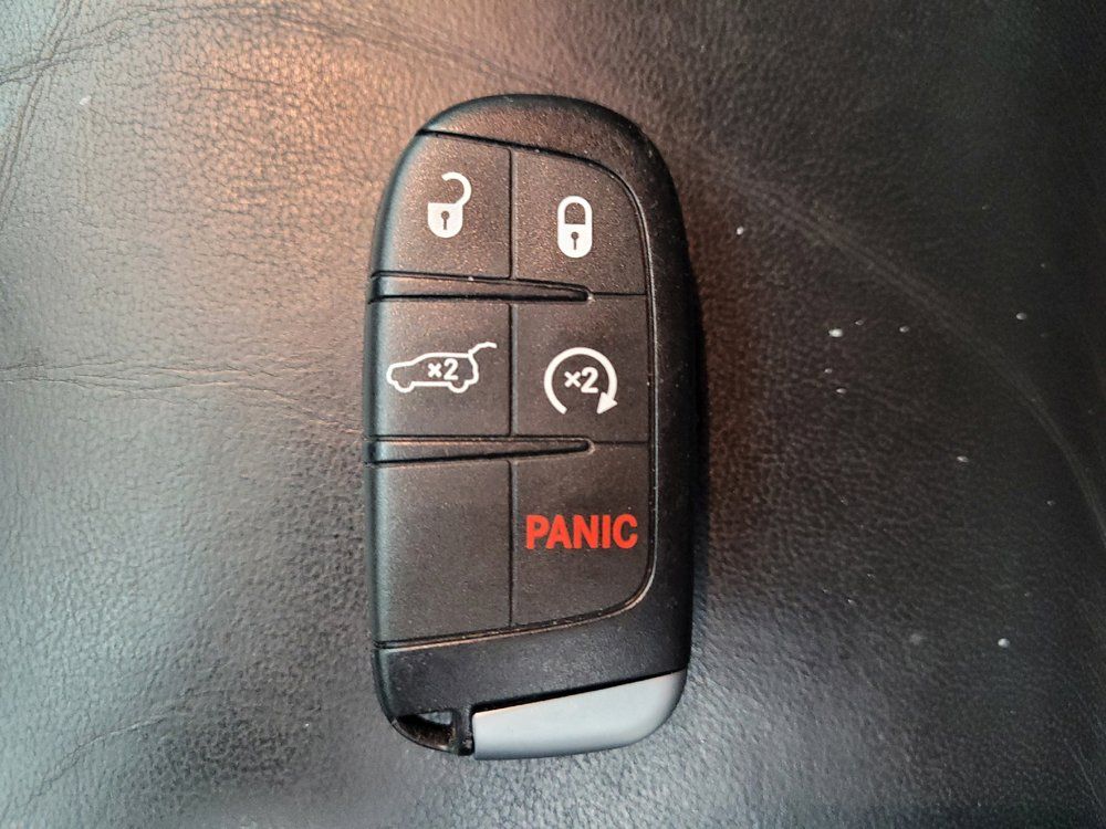 Used 2018 Jeep Grand Cherokee Limited RWD image 32