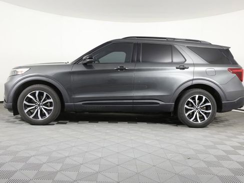Used 2020 Ford Explorer ST image 2