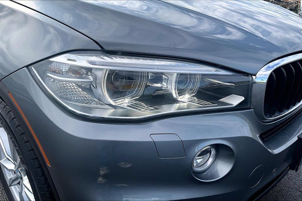 Used 2015 BMW X5 xDrive35i AWD/4WD image 29