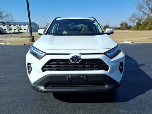 Used 2024 Toyota RAV4 XLE Premium image 8