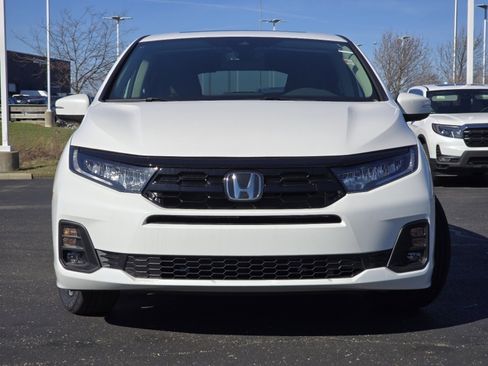 New 2026 Honda Odyssey Touring image 18