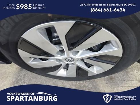 Used 2024 Nissan Altima 2.5 S image 3