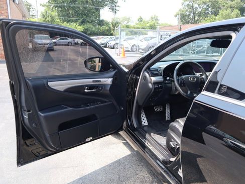 Used 2013 Lexus LS 460 AWD w/ F-Sport Pkg image 18