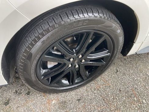 Used 2024 Ford Edge ST-Line image 11