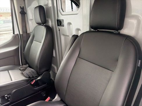 New 2026 Ford Transit 250 148 Medium Roof image 3