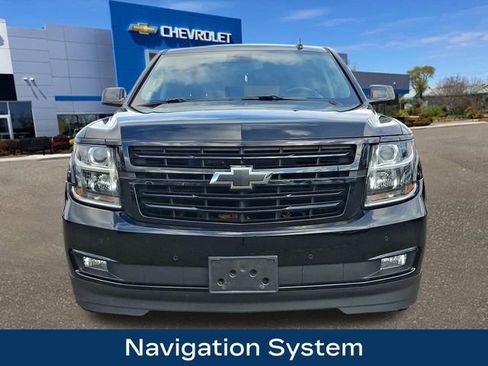 Used 2020 Chevrolet Suburban Premier image 3