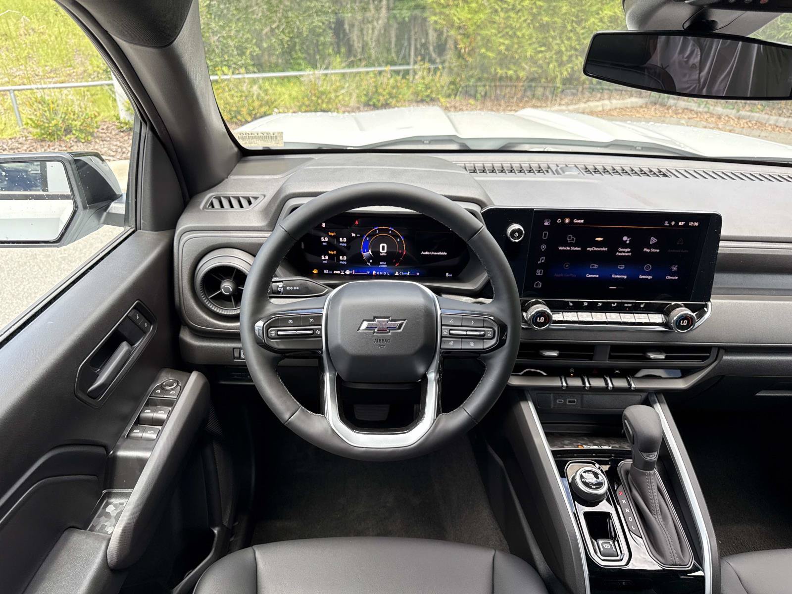 New 2026 Chevrolet Colorado Trail Boss w/ Midnight Edition AWD/4WD image 13