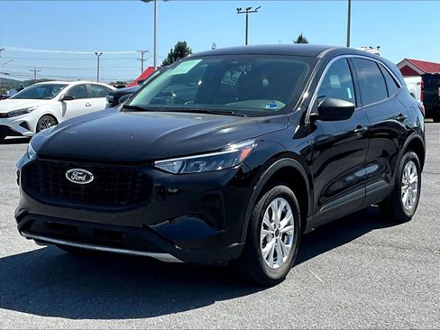 Used 2024 Ford Escape Active AWD/4WD image 3