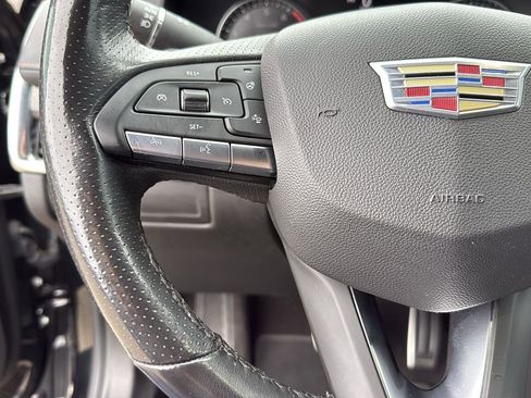 Used 2022 Cadillac XT4 Sport w/ Comfort Package image 17