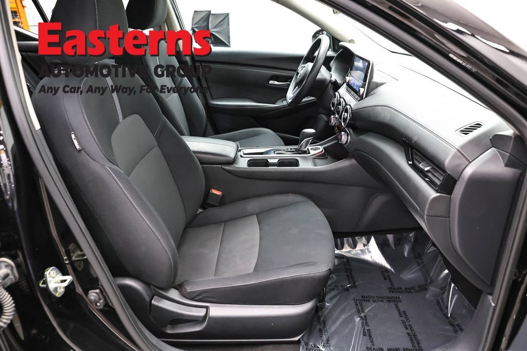 Used 2024 Nissan Sentra SV FWD image 26