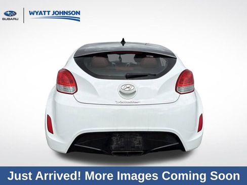 Used 2013 Hyundai Veloster w/ Style Pkg image 5
