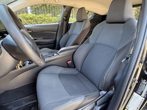 Used 2021 Toyota C-HR LE FWD image 22