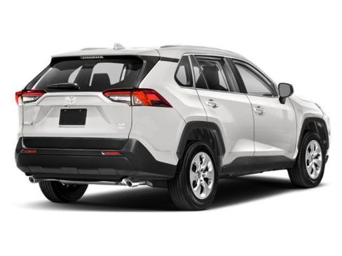 Certified 2021 Toyota RAV4 LE FWD image 2