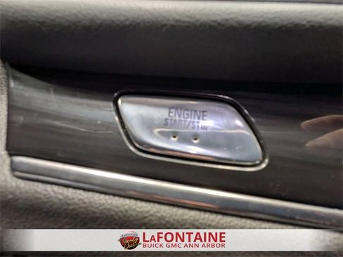 Certified 2019 Buick Enclave Essence image 24