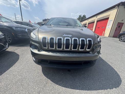 Used 2015 Jeep Cherokee Sport w/ Cold Weather Group AWD/4WD image 10