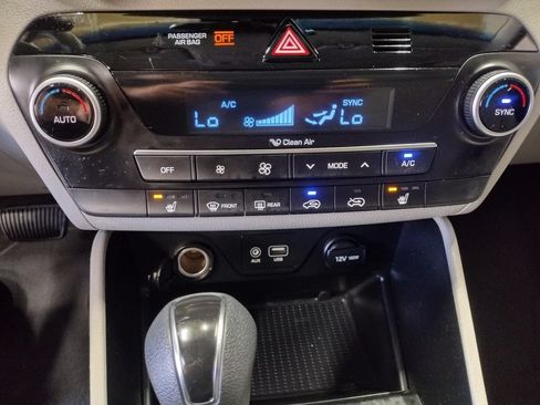 Used 2020 Hyundai Tucson SEL FWD image 30