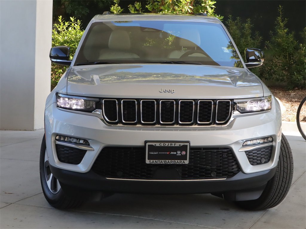Used 2023 Jeep Grand Cherokee 4WD 4xe w/ Luxury Tech Group II image 3